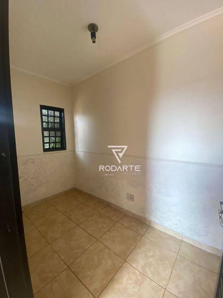 Casa, 3 quartos, 244 m² - Foto 4