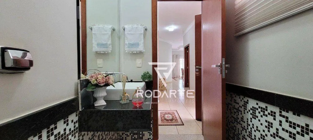 Casa, 3 quartos, 250 m² - Foto 2