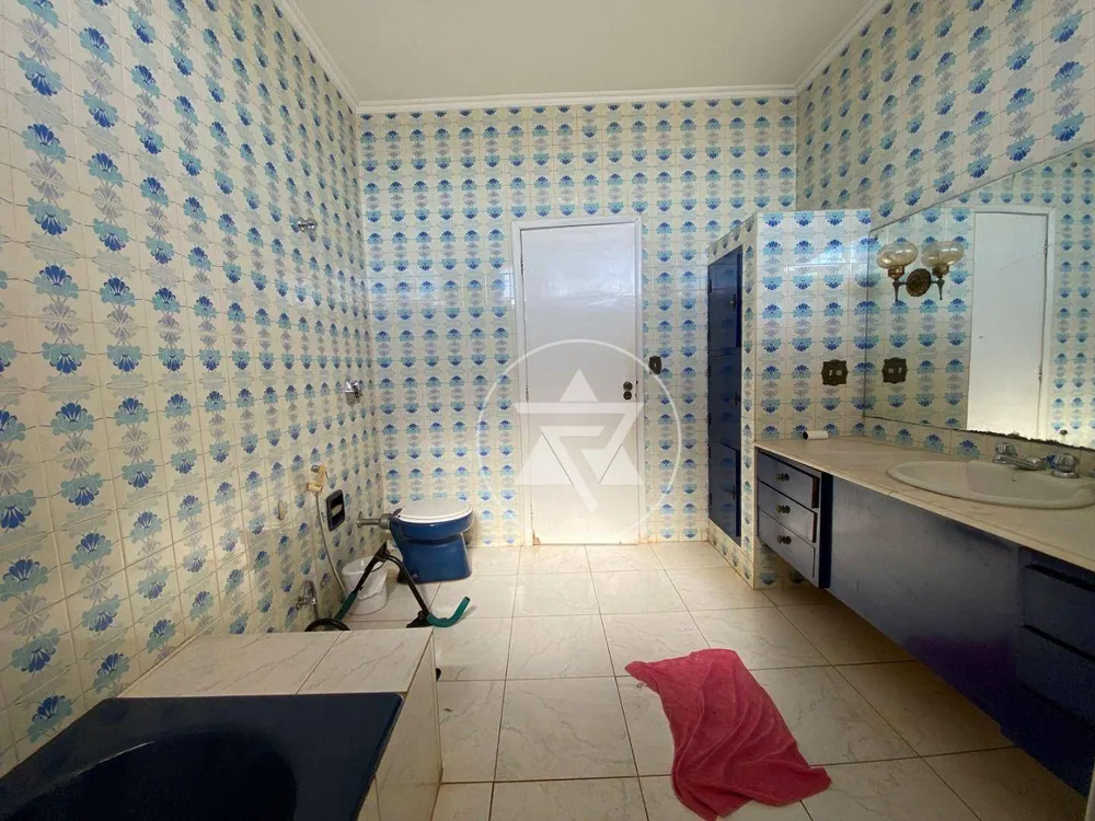 Casa, 4 quartos, 328 m² - Foto 1