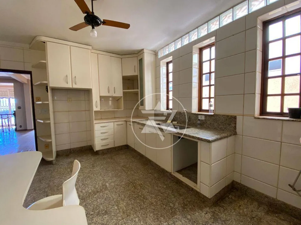 Casa, 4 quartos, 328 m² - Foto 8