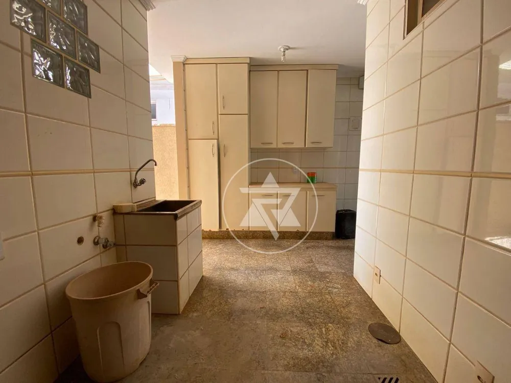 Casa, 4 quartos, 328 m² - Foto 9