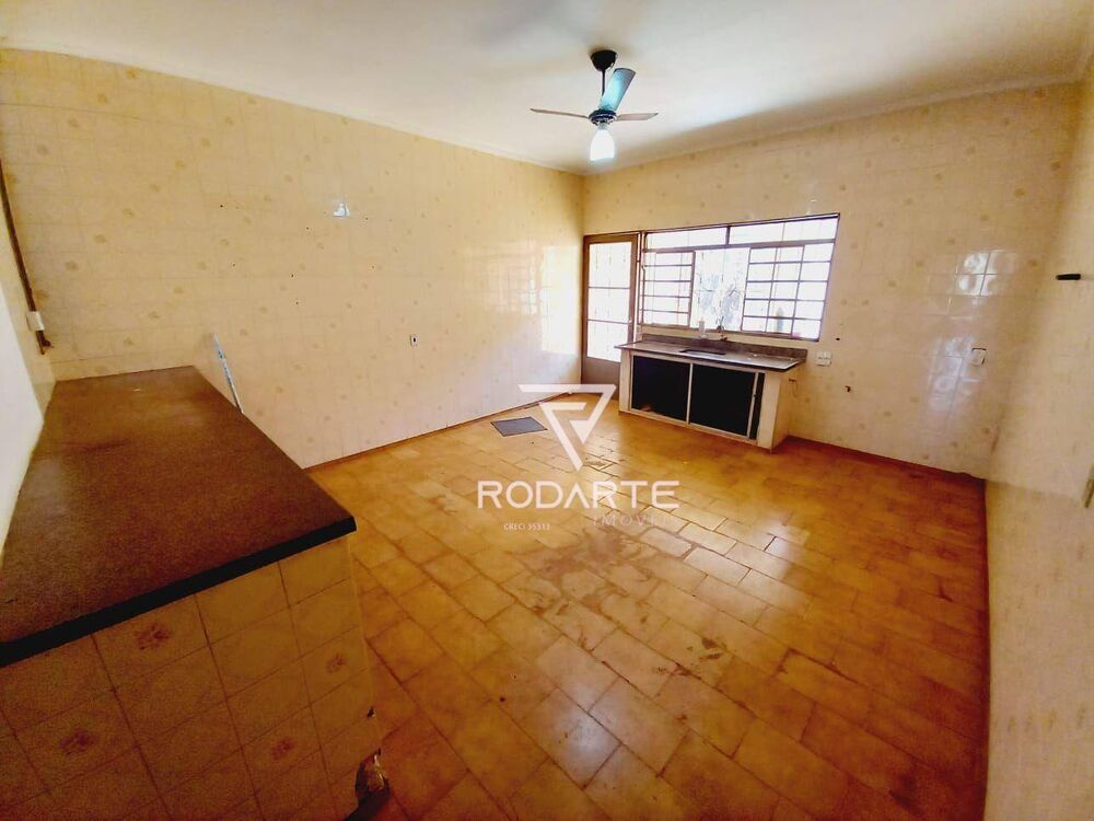 Casa, 3 quartos, 205 m² - Foto 1