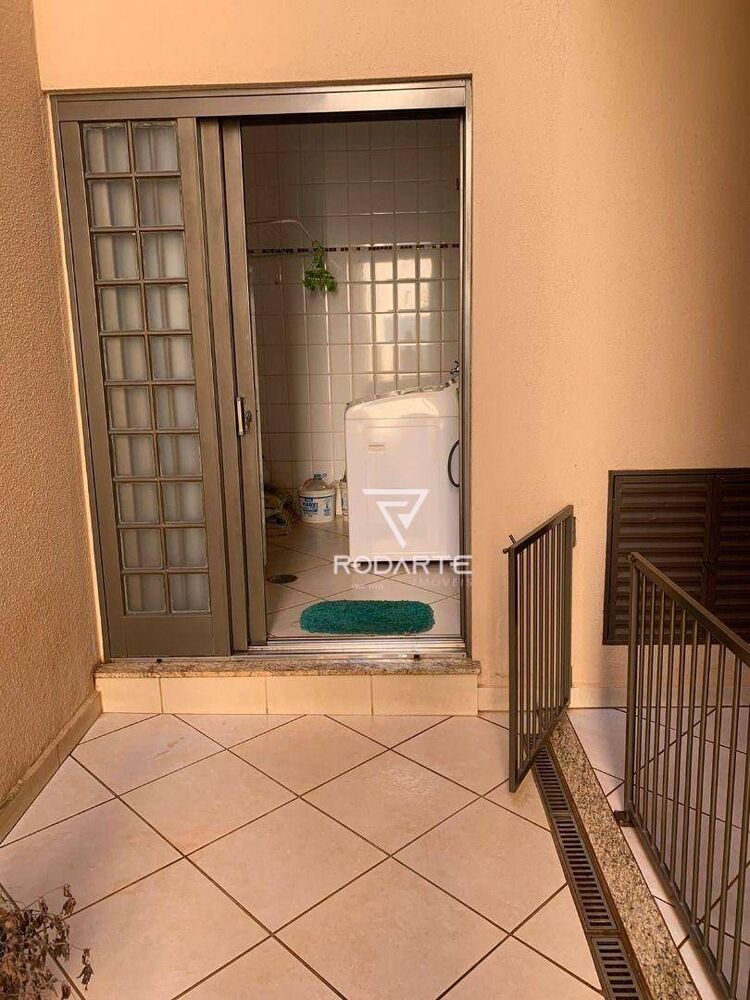 Casa, 4 quartos, 375 m² - Foto 1