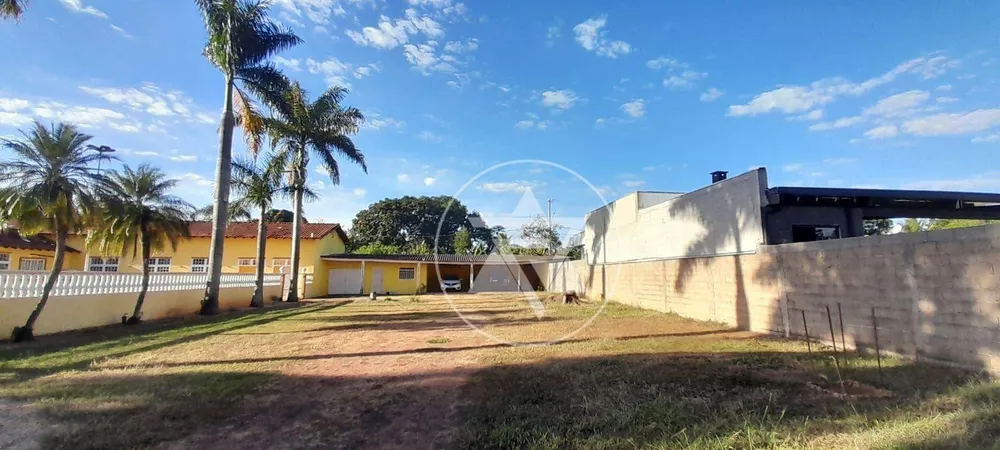 Chácara, 3 quartos, 1900 m² - Foto 2