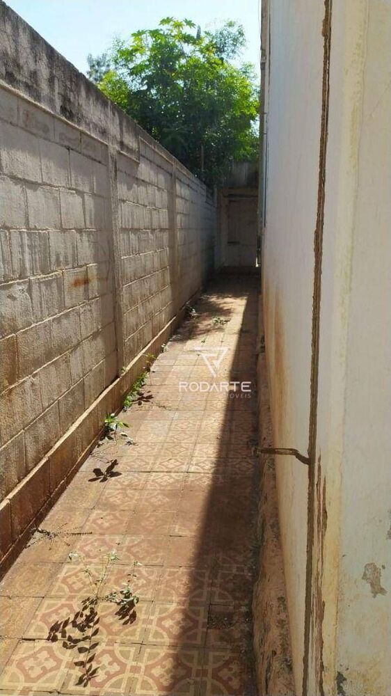 Casa, 6 quartos, 243 m² - Foto 2