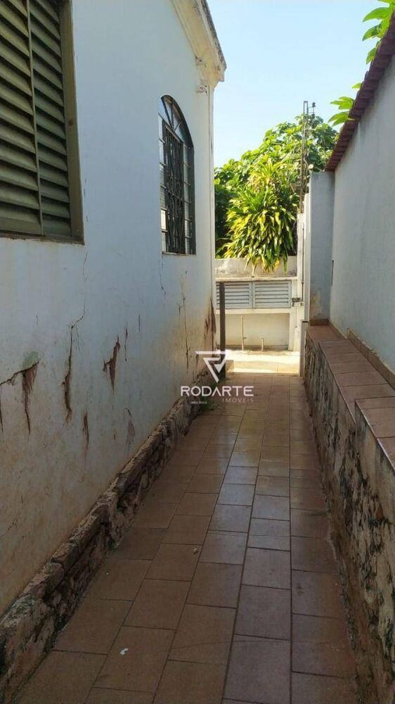 Casa, 6 quartos, 243 m² - Foto 3