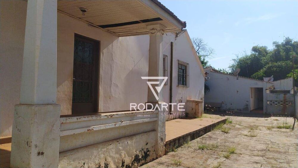 Casa, 6 quartos, 243 m² - Foto 1