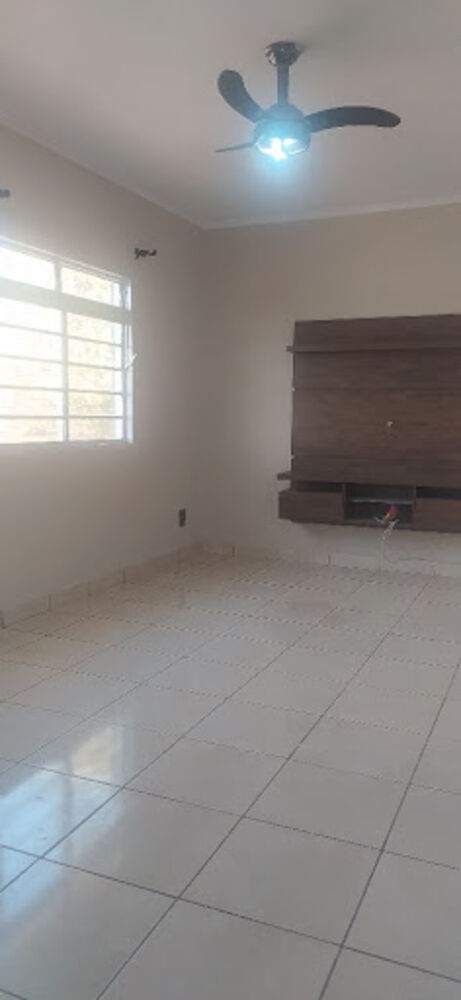 Casa, 3 quartos, 129 m² - Foto 1