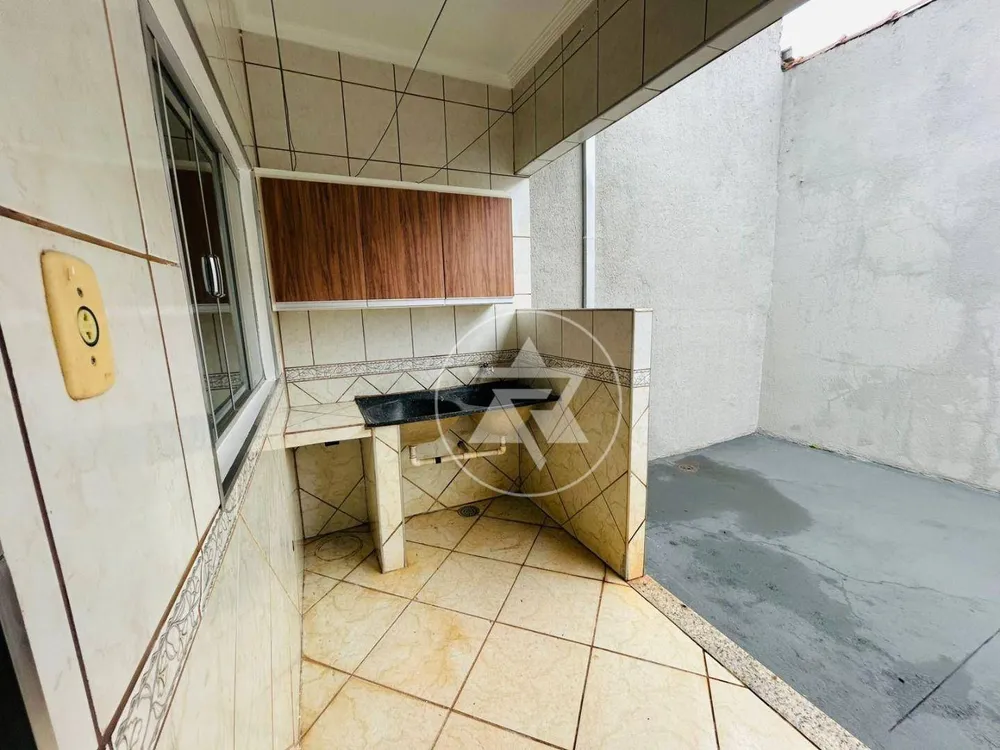 Casa, 3 quartos, 151 m² - Foto 1