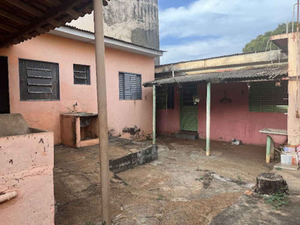 Casa, 2 quartos, 162 m² - Foto 1
