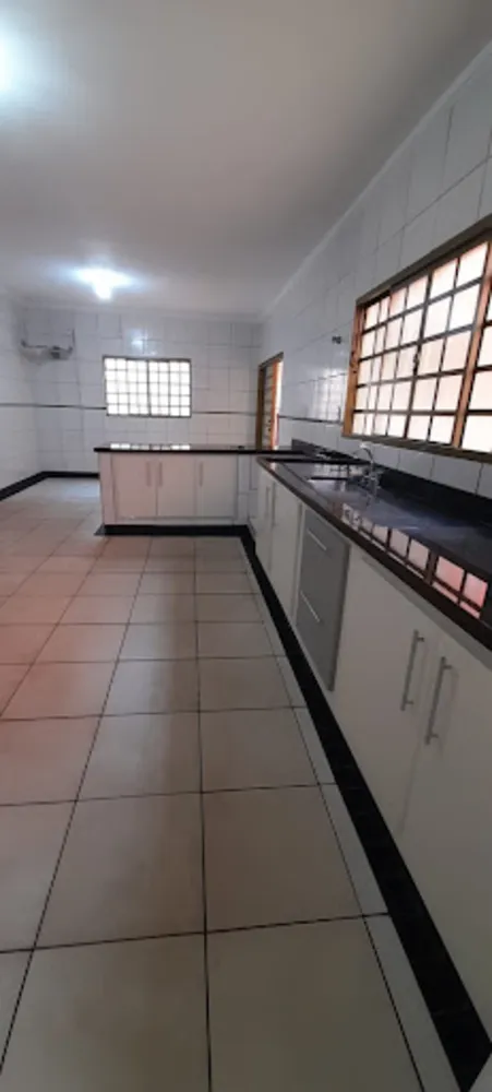 Casa, 3 quartos, 242 m² - Foto 9