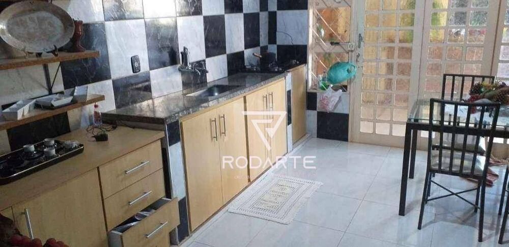 Casa, 3 quartos, 257 m² - Foto 8