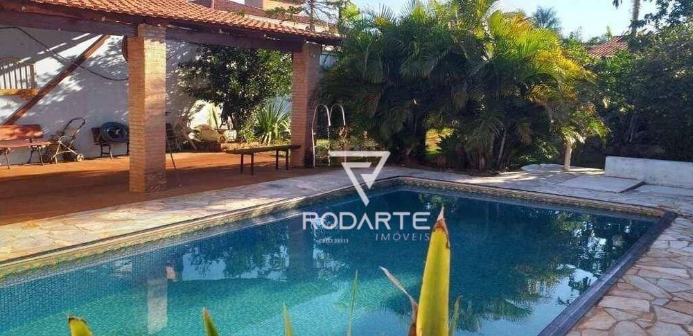 Casa, 3 quartos, 257 m² - Foto 2