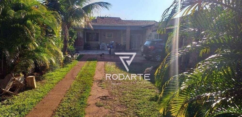 Casa, 3 quartos, 257 m² - Foto 1
