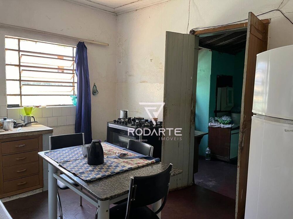 Casa à venda com 2 quartos, 183m² - Foto 4