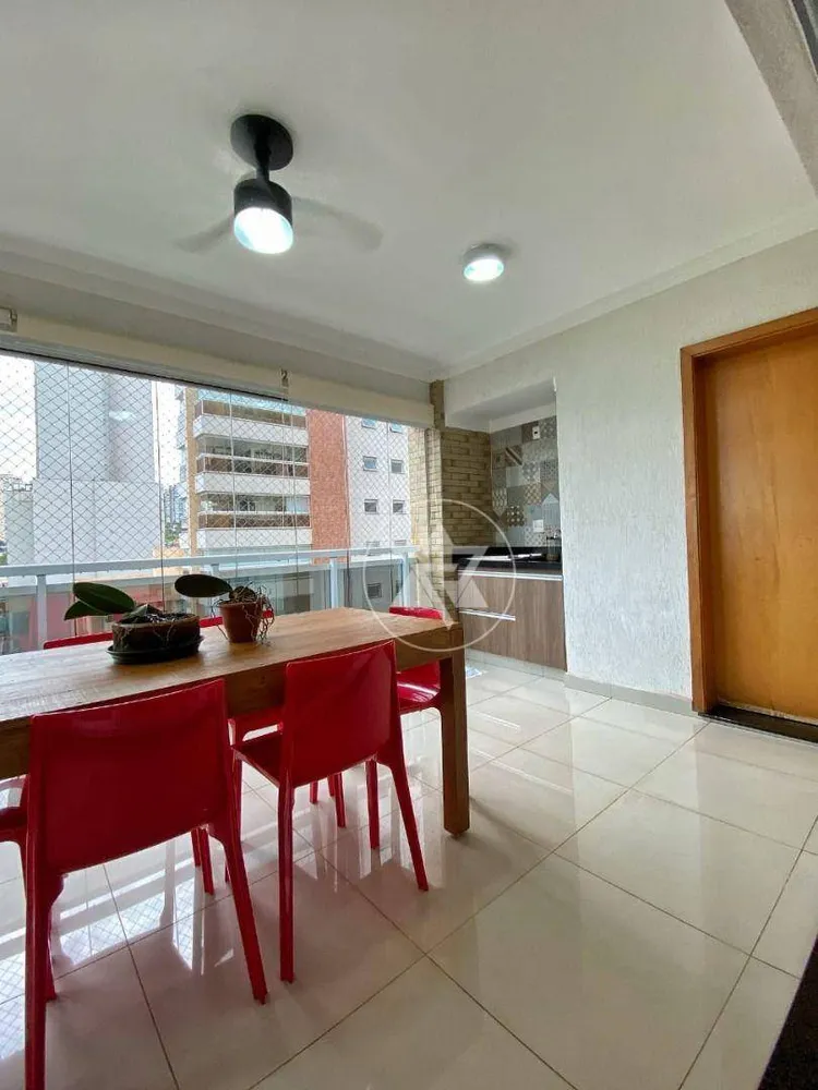 Apartamento, 3 quartos, 145 m² - Foto 2