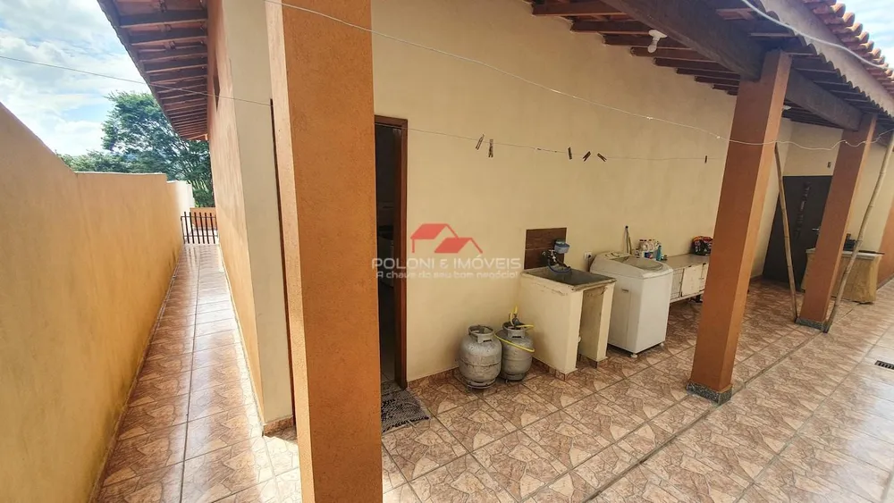 Sítio, 2 quartos, 600 m² - Foto 1