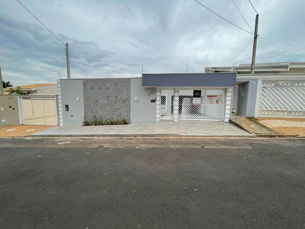 Casa, 4 quartos, 220 m² - Foto 2
