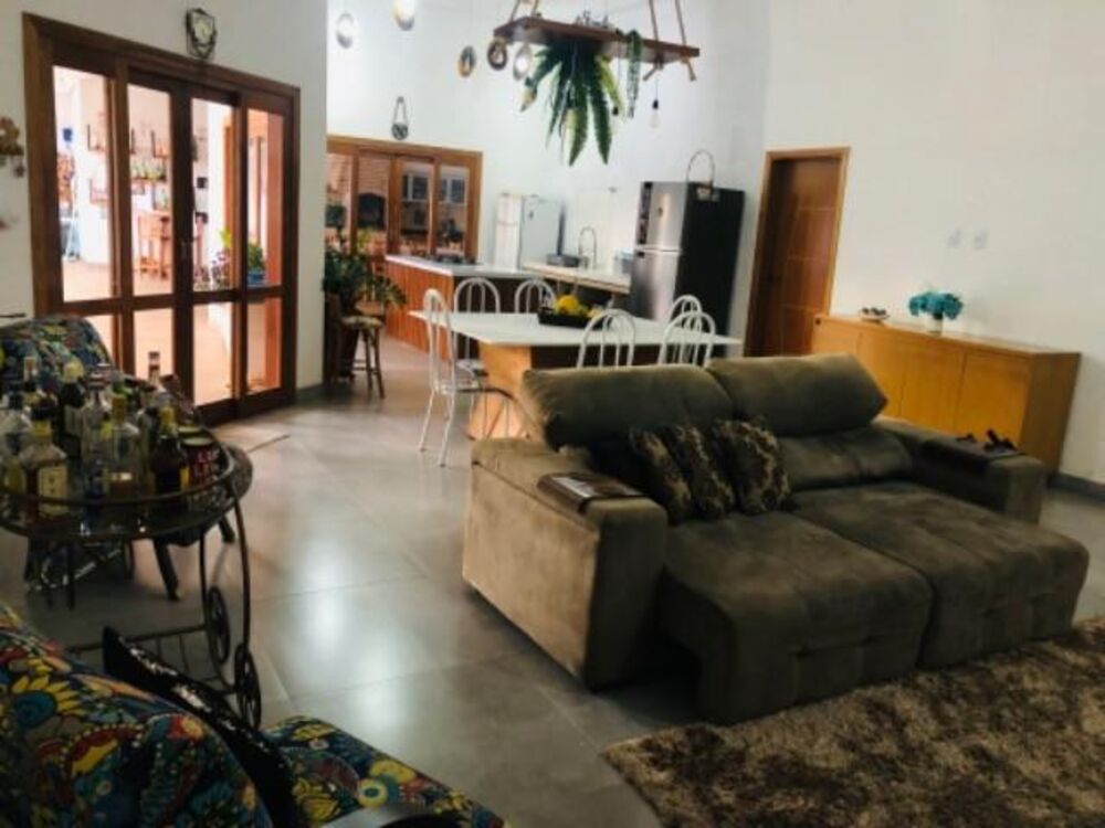 Chácara à venda com 4 quartos, 1000m² - Foto 4