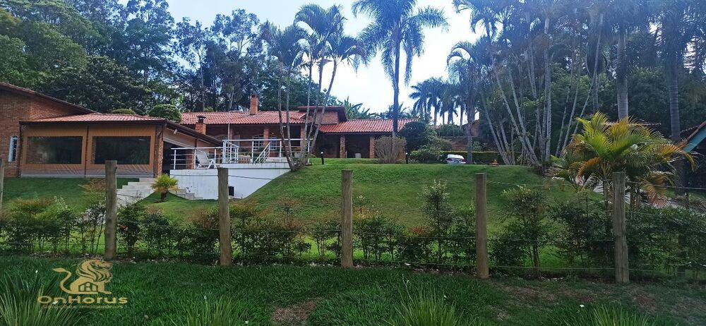 Chácara, 4 quartos, 2900 m² - Foto 1
