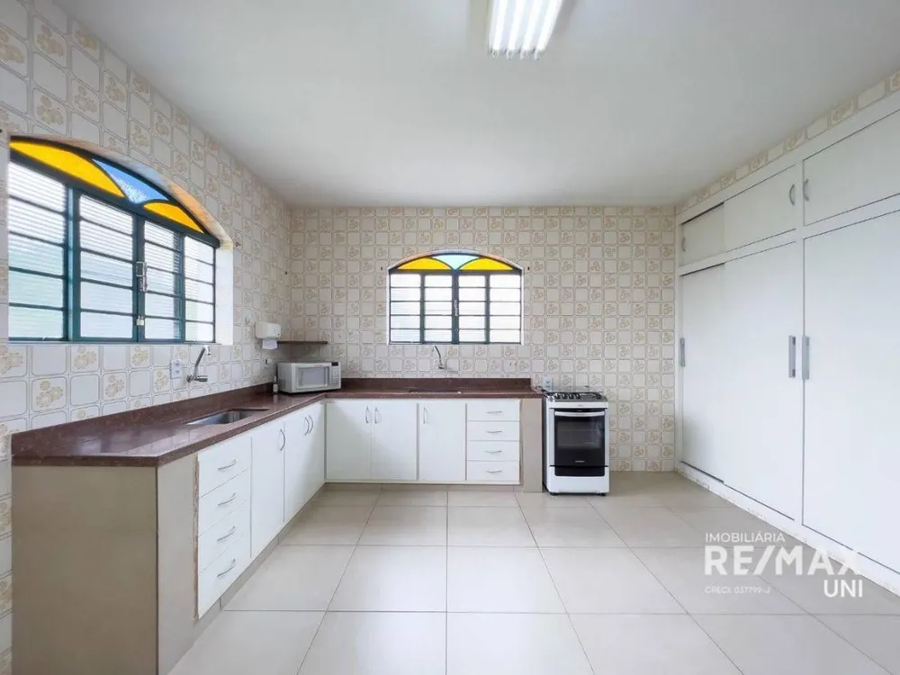 Casa, 4 quartos, 270 m² - Foto 11