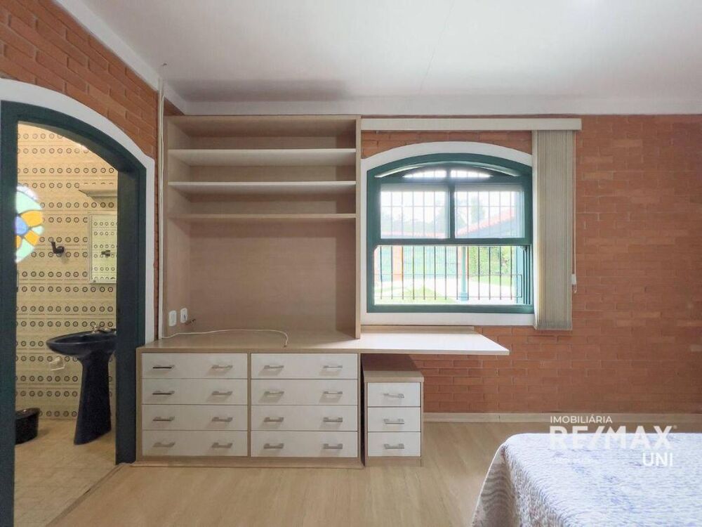Casa, 4 quartos, 270 m² - Foto 3