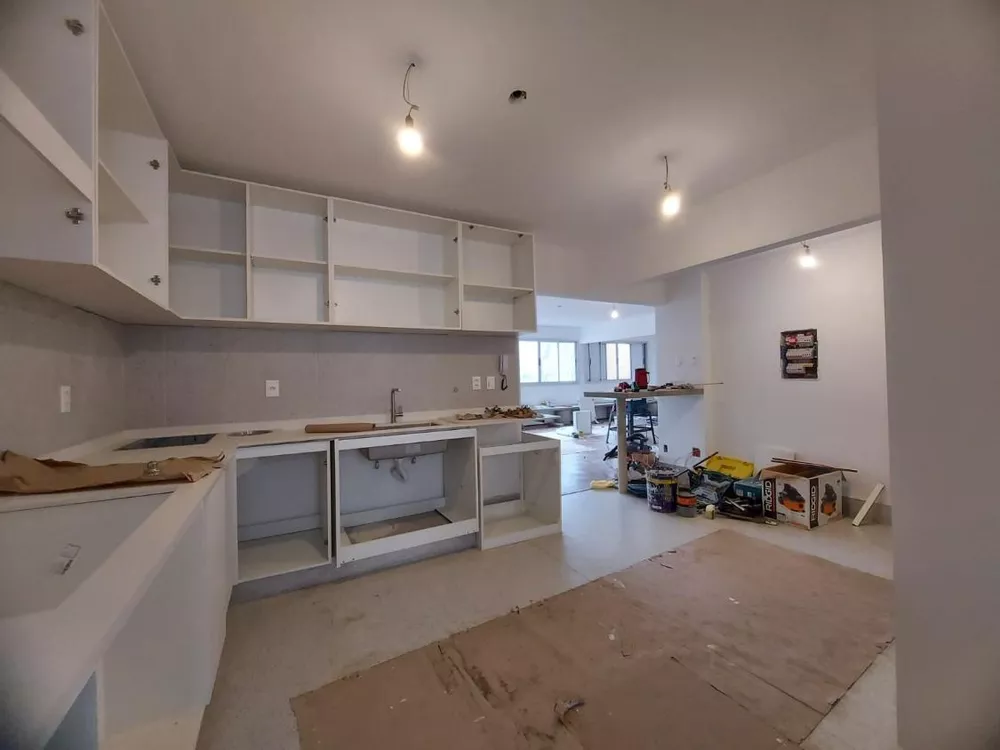 Apartamento à venda com 2 quartos, 125m² - Foto 2