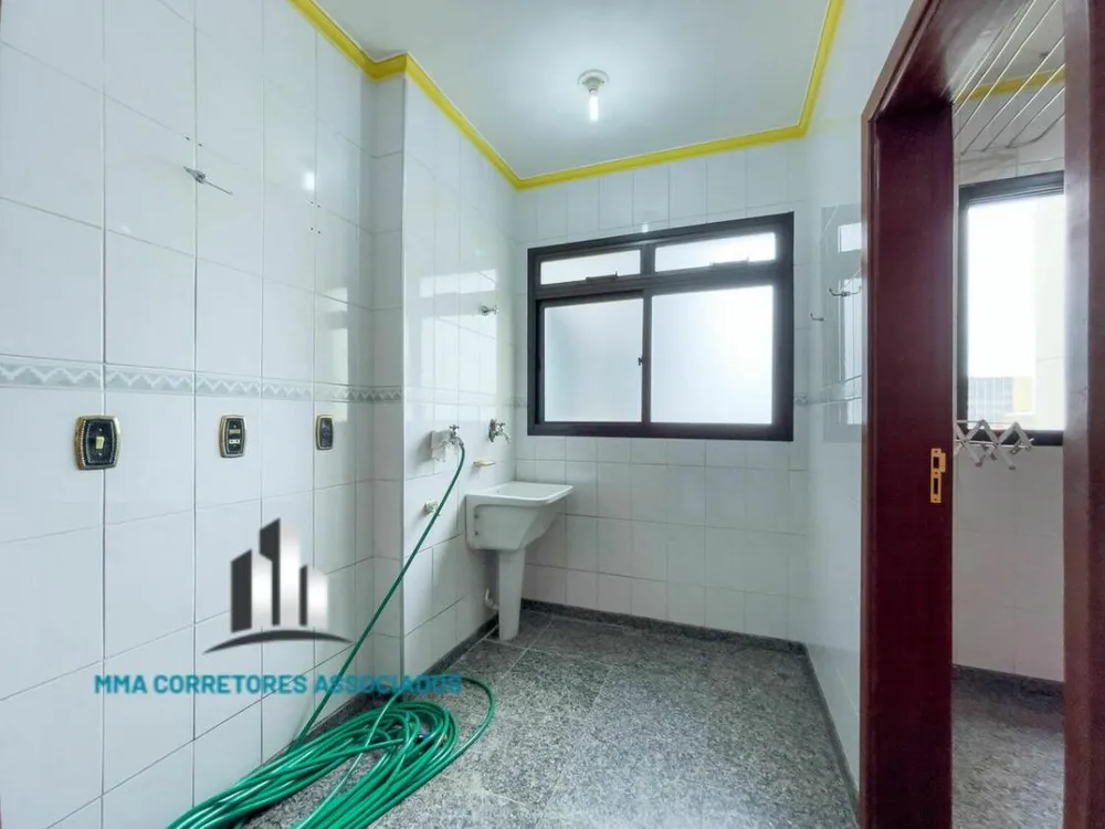 Apartamento, 3 quartos, 233 m² - Foto 3