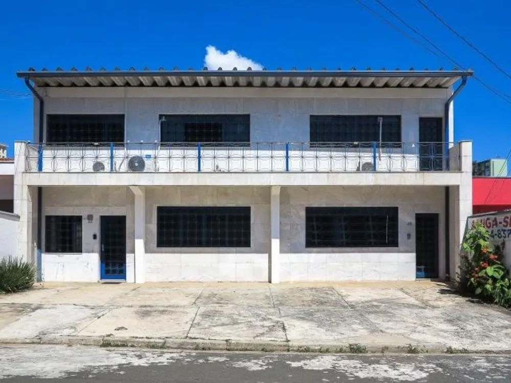 Casa, 4 quartos, 200 m² - Foto 1