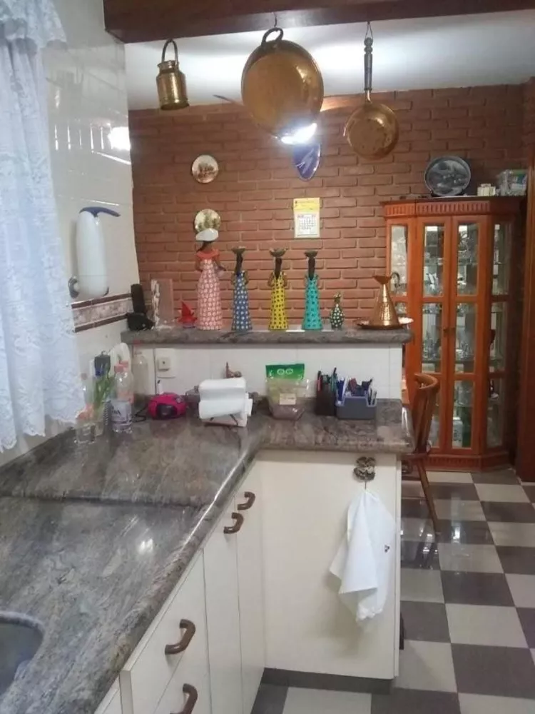 Casa de Condomínio à venda com 5 quartos, 450m² - Foto 4