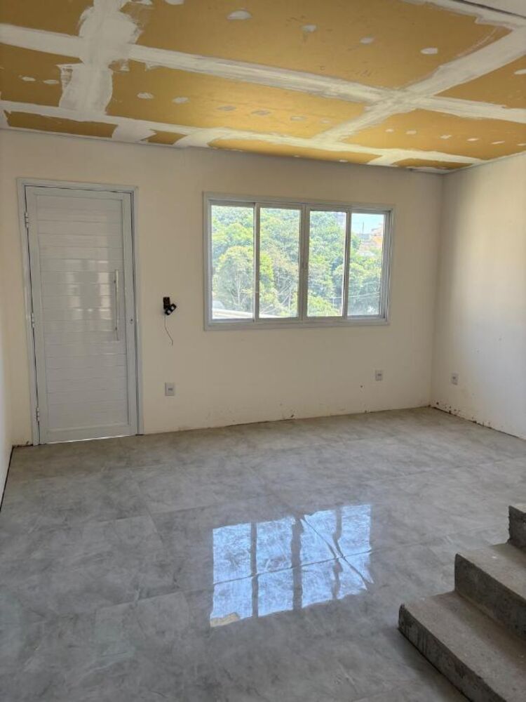 Casa de Condomínio à venda com 3 quartos, 107m² - Foto 1