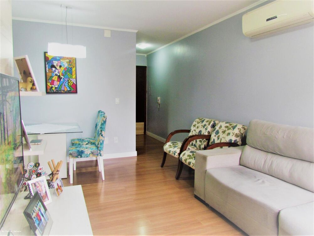 Apartamento à venda com 2 quartos, 78m² - Foto 2