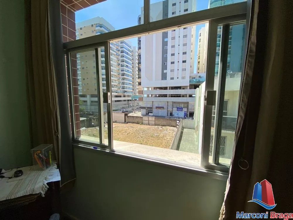 Apartamento à venda com 2 quartos, 75m² - Foto 4