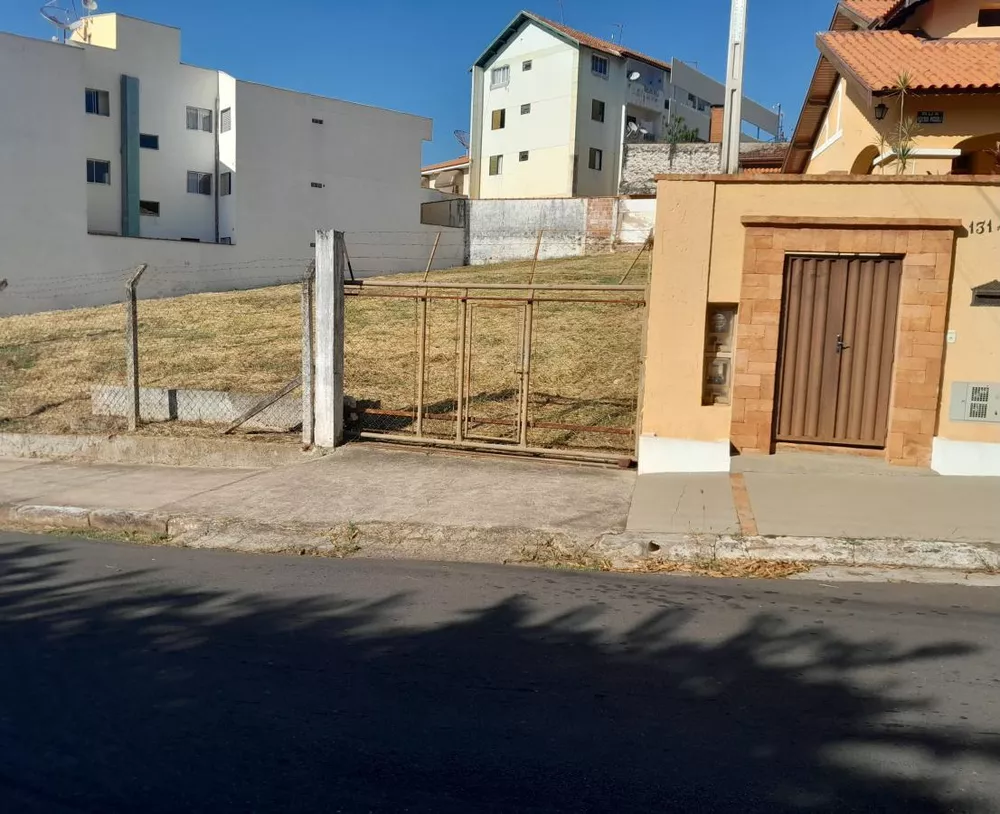 Loteamento e Condomínio à venda, 783m² - Foto 1