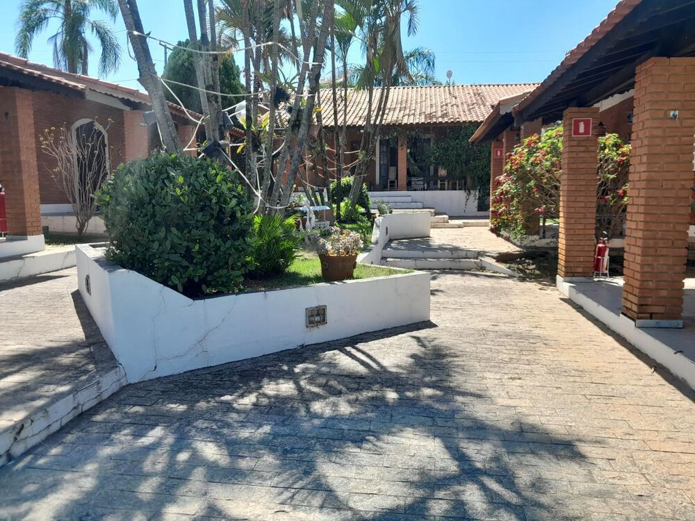Prédio Inteiro à venda com 6 quartos, 4300m² - Foto 2