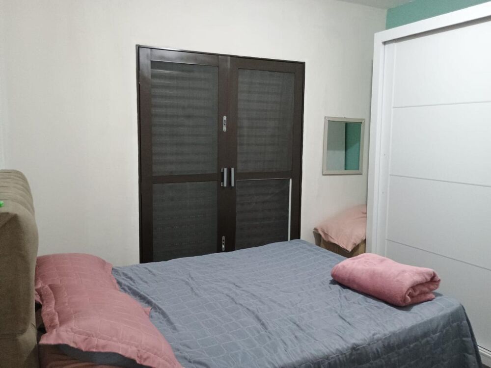 Casa à venda com 3 quartos, 300m² - Foto 3