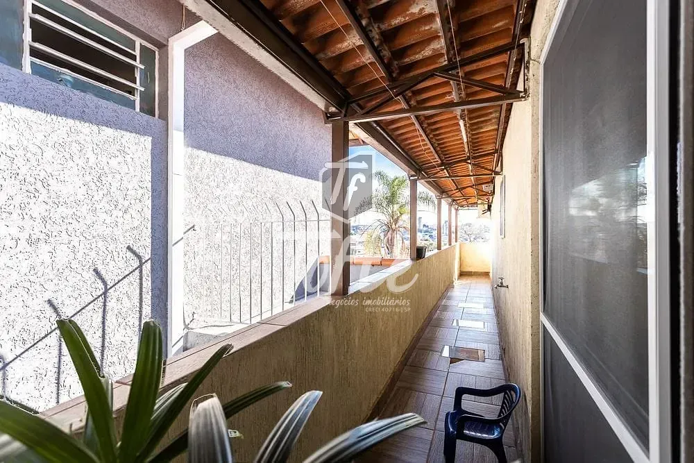 Casa, 3 quartos, 237 m² - Foto 3