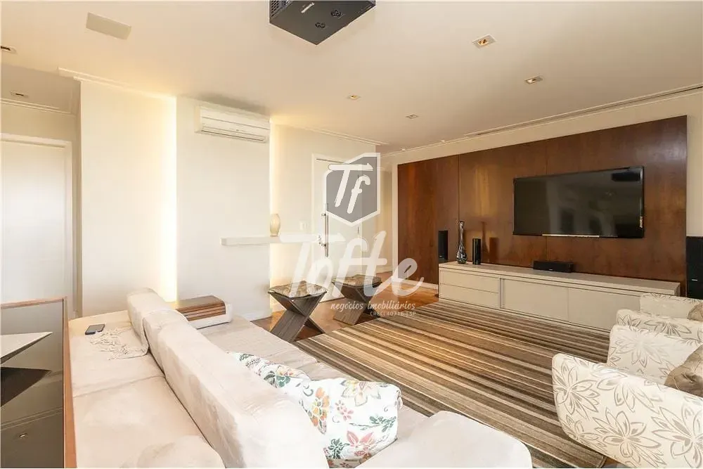 Apartamento, 3 quartos, 192 m² - Foto 1