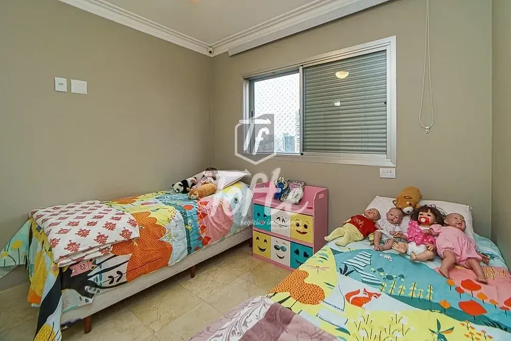 Apartamento, 3 quartos, 192 m² - Foto 1
