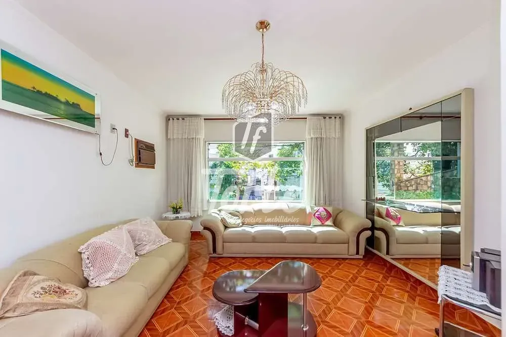 Casa, 3 quartos, 197 m² - Foto 1
