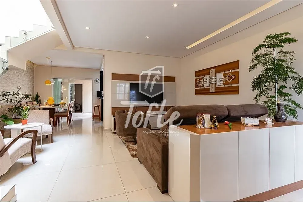 Casa, 3 quartos, 190 m² - Foto 1