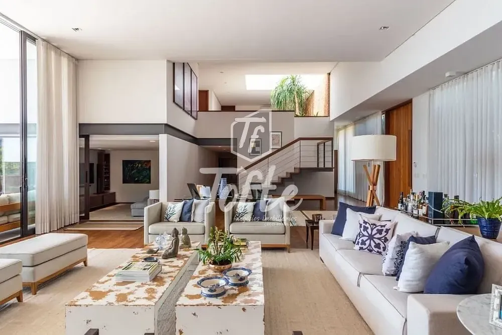 Casa, 9 quartos, 1400 m² - Foto 1