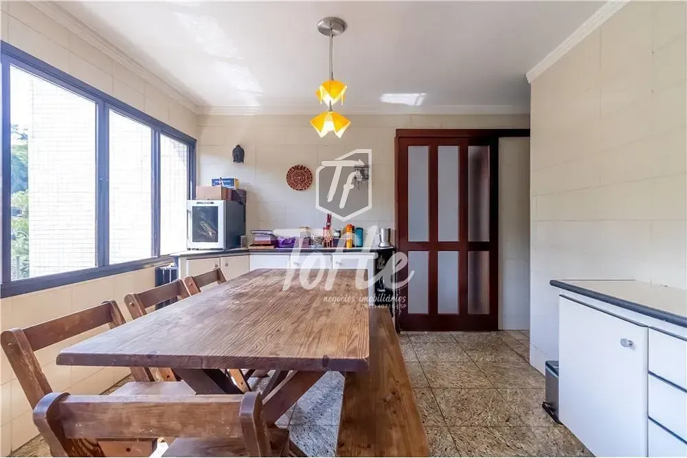 Apartamento, 3 quartos, 245 m² - Foto 2