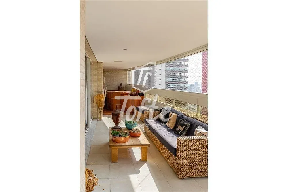 Apartamento, 3 quartos, 366 m² - Foto 2