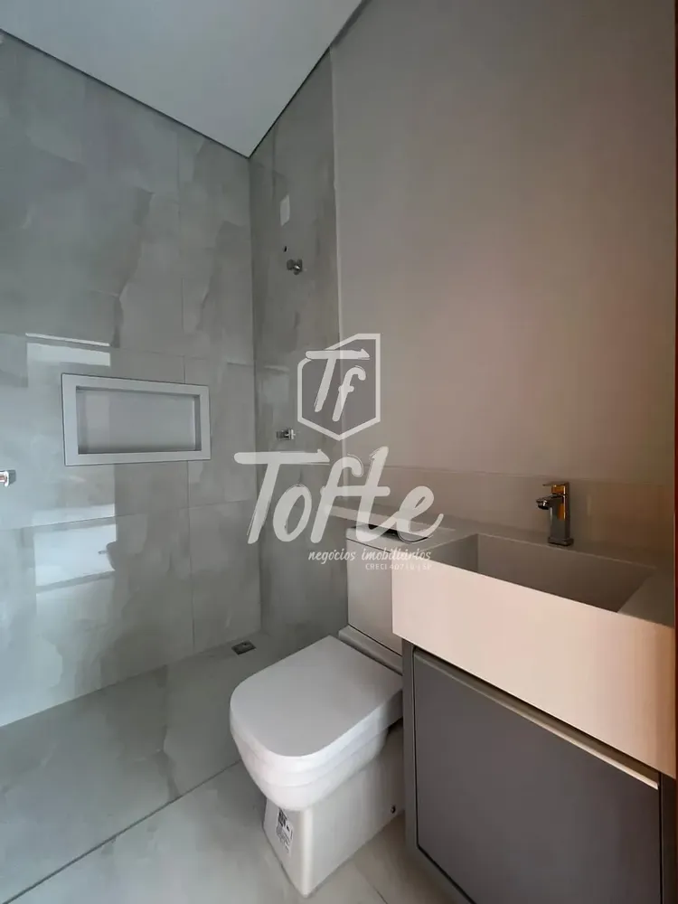 Casa, 3 quartos, 194 m² - Foto 2