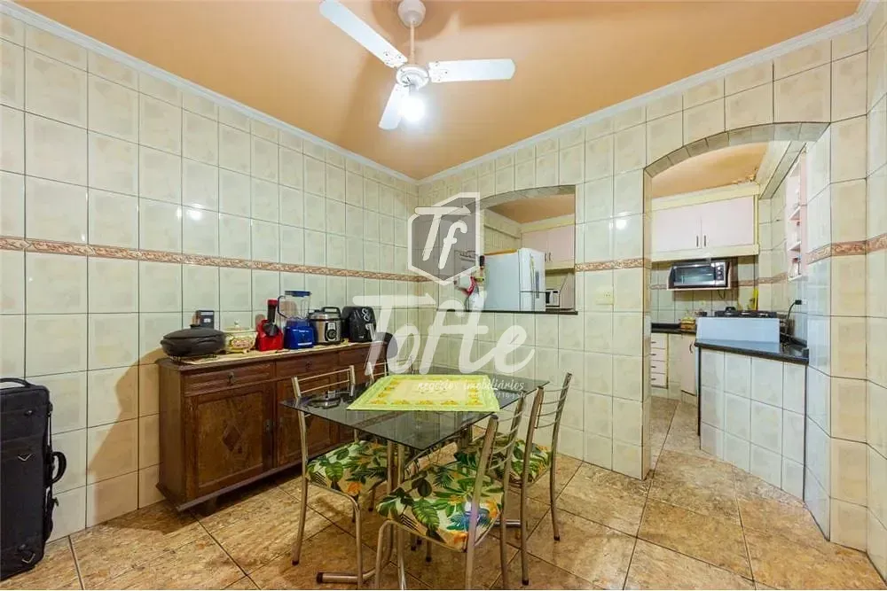 Casa, 5 quartos, 189 m² - Foto 2