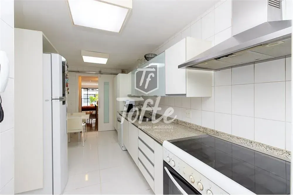 Apartamento, 3 quartos, 161 m² - Foto 2