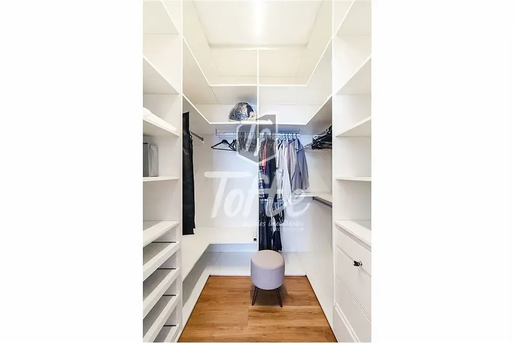 Apartamento, 3 quartos, 157 m² - Foto 2