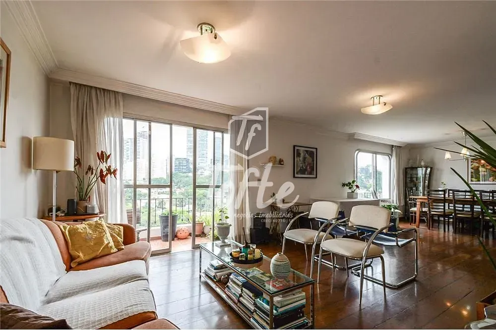 Apartamento, 3 quartos, 158 m² - Foto 1