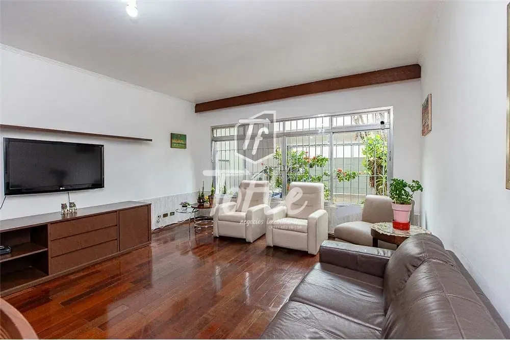 Casa, 3 quartos, 210 m² - Foto 1